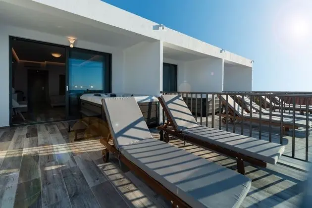 Mandala Seafront Suites - Oda