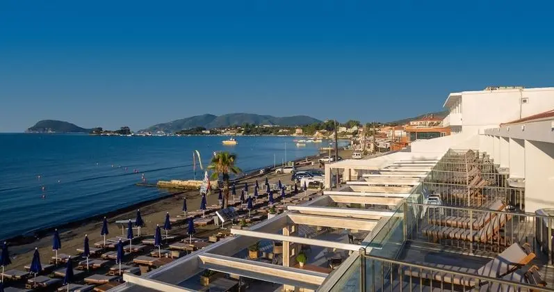 Mandala Seafront Suites - Plaj