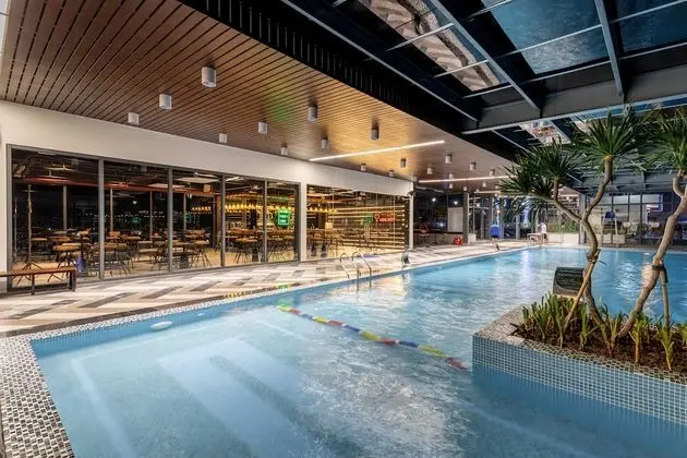 Mandala Hotel & Suites Bac Giang - Havuz