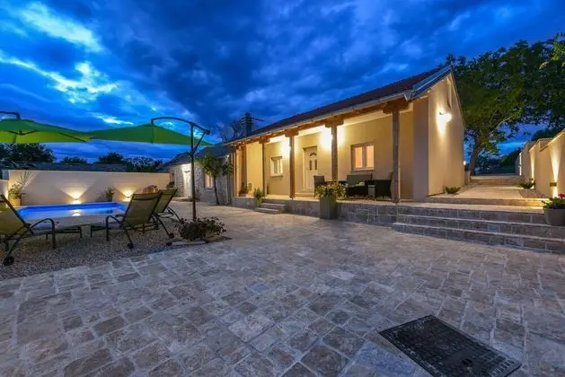 Villa Mandarin Dalmatian Stone House Private Pool 6 People - Dış Mekan