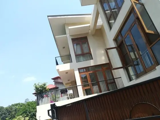 Mandarin Hill Residence