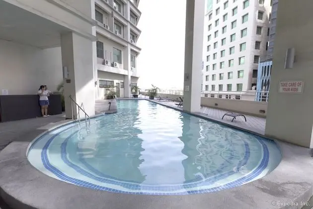Mandarin Plaza Hotel - Havuz