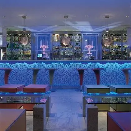 The Mandeville - Bar