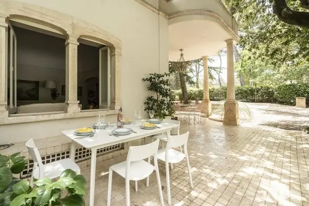 Villa Manfredi con Piscina - Oda
