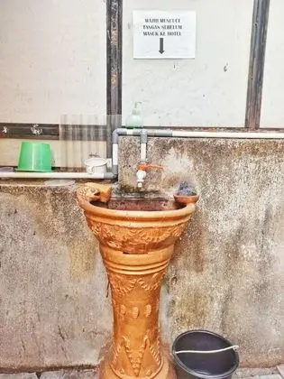 Manggolo Homestay Syariah - Dış Mekan