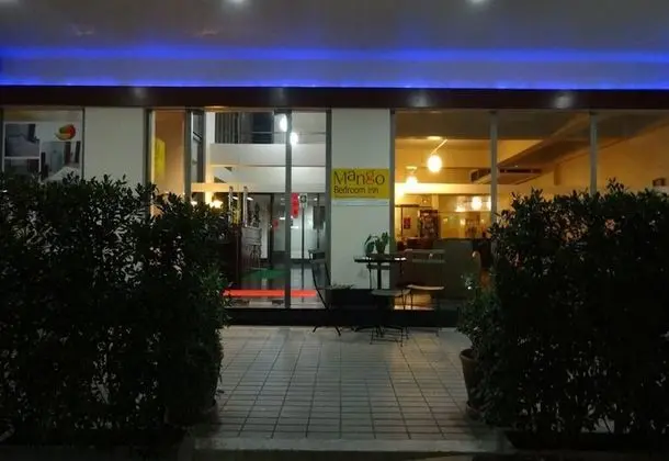Mango Bedroom Inn