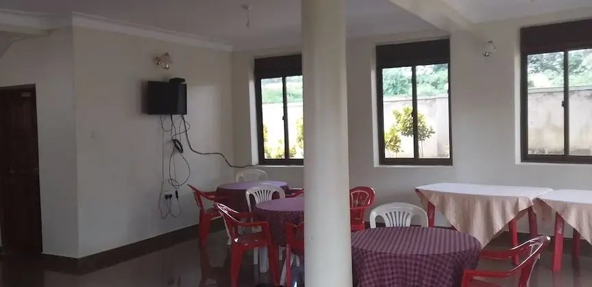 Mango Cottages & Recreation Center - Yerinde Yemek