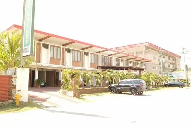 Mango Valley Hotel 2
