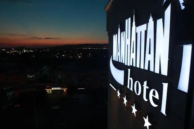 Manhattan Hotel