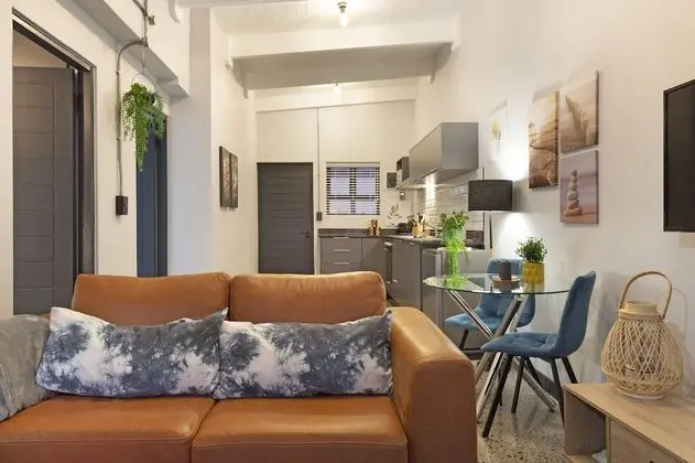 Manhattan On Coral 28 by HostAgents - Oda Düzeni