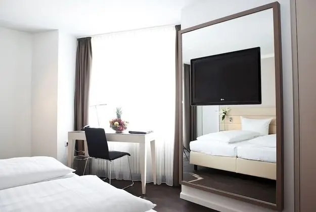 Manhattan Hotel - Oda