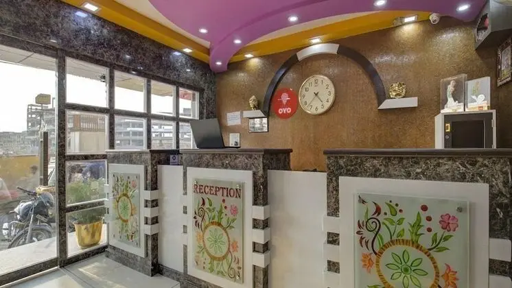 Hotel Mani International - Lobi