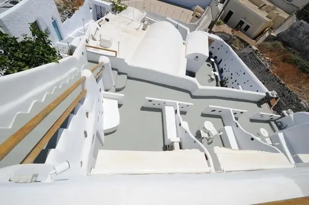 Manias Fira Residences - Havuz