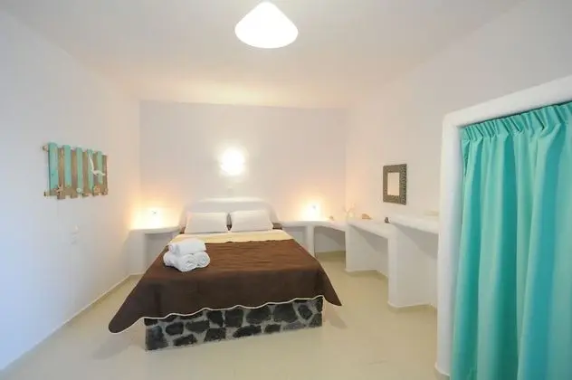 Manias Fira Residences - Oda