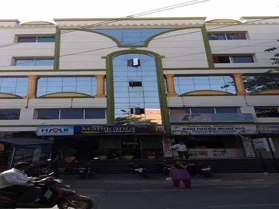 Hotel Manikanta Residency - Dış Mekan