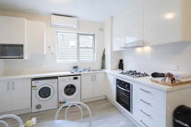 Manly Beach Escape Apartment - Mutfak