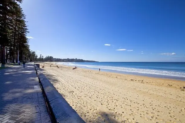 Manly Paradise Motel & Apartments - Plaj