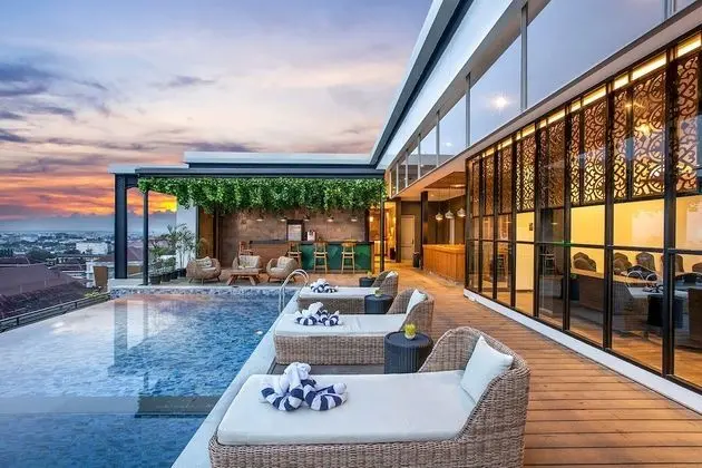 The Manohara Hotel Yogyakarta - Havuz