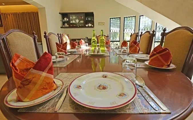 Manohari The Tea Retreat - Yerinde Yemek
