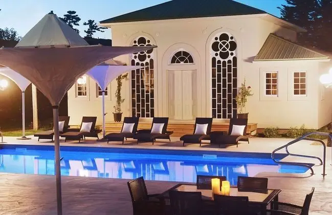 Manoir Chamberland (Adults Only, No Pets) - Havuz