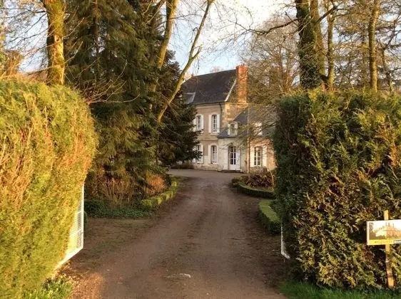 Manoir de Curty - Dış Mekan