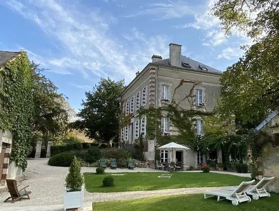Manoir De La Croix Saint Louis