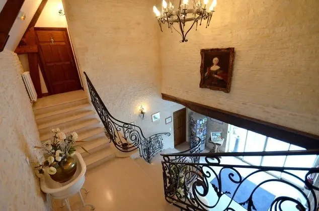 Hotel Manoir de Mathan - İç Mekan