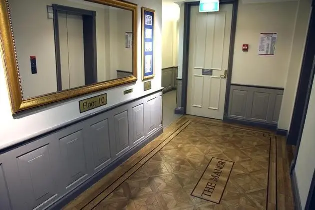Manor Apartment Hotel - Genel