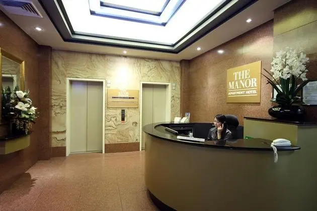 Manor Apartment Hotel - Lobi