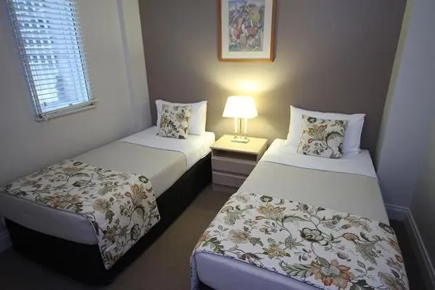 Manor Apartment Hotel - Oda