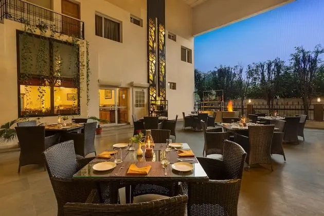 The Manor Kashipur by Leisure Hotels - Yerinde Yemek