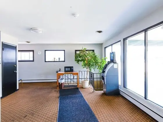 Manor Motel By OYO Near Oak Brook/Chicago Westchester - Lobi