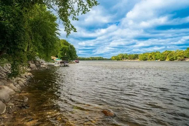 Manor on the River - Whole House - Plaj