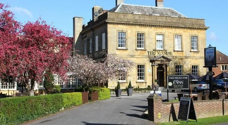 Manor Hotel