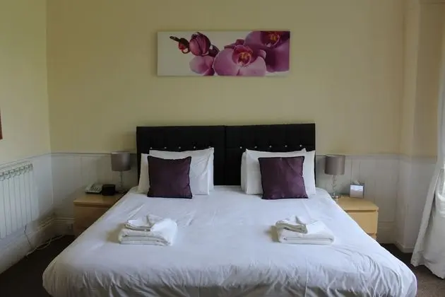 Mansfield Manor Hotel