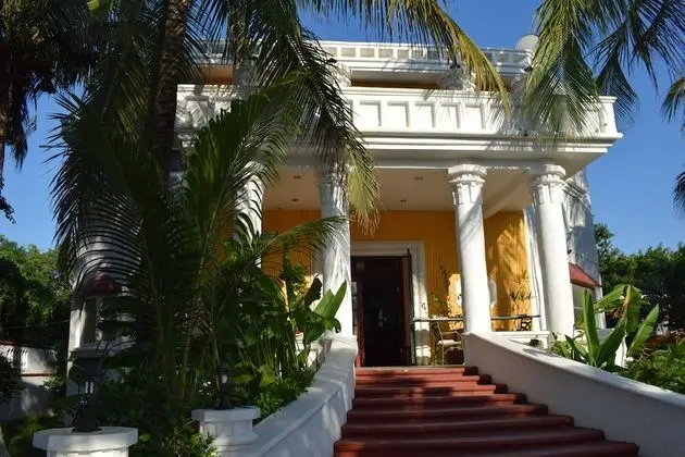 Mansion Giahn Inn - 1