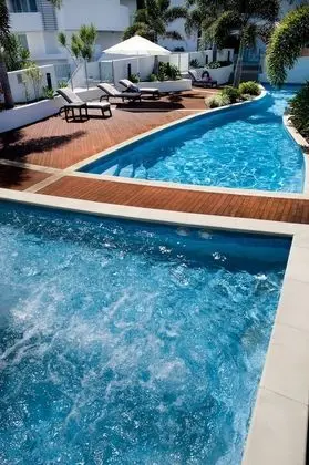Manta Bargara Resort - Havuz