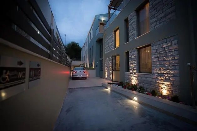 Mantinia Bay Hotel