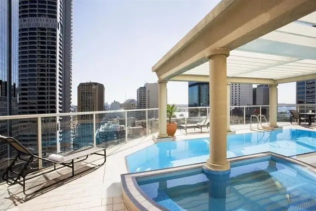 Mantra 2 Bond Street Sydney