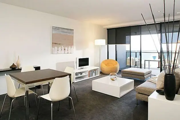 Mantra Circle on Cavill Surfers Paradise