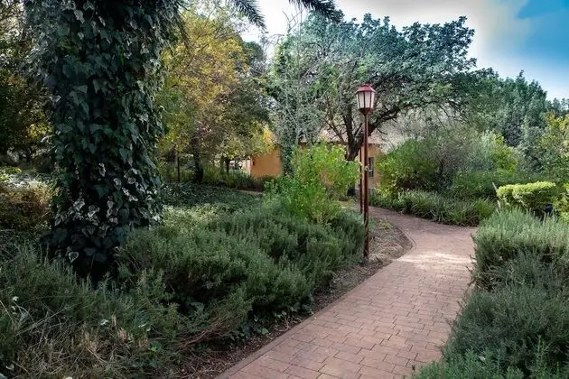 Mantur Parod by Selina