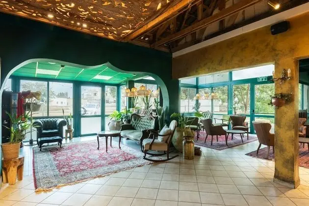 Mantur West Galilee by Selina