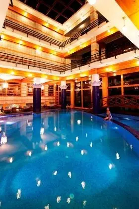 Manuallaya The Resort Spa in the Himalayas - Havuz