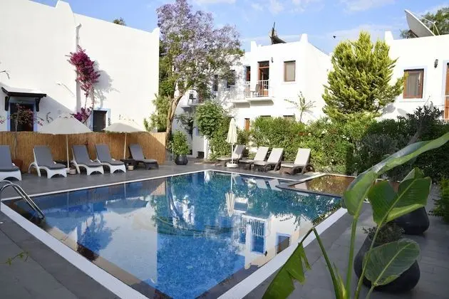Manuela Hotel - Havuz