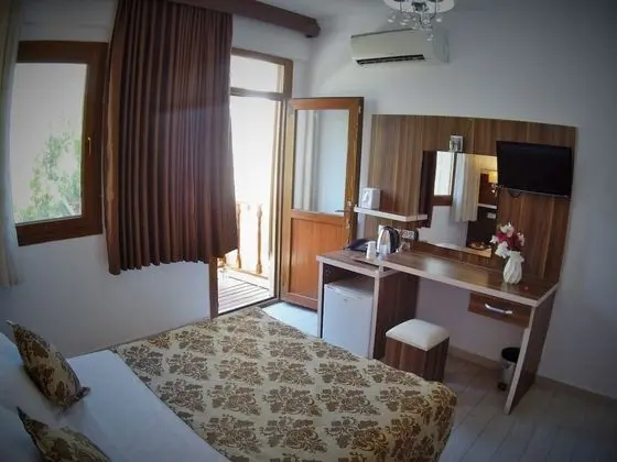 Manuela Hotel - Oda