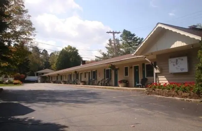 Maple Leaf Inn - Lake Placid - Dış Mekan
