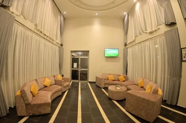 Maple Leaf Hotel