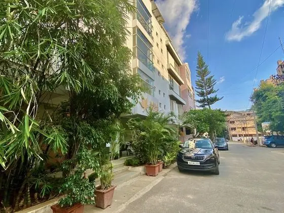 Maple Suites Serviced Apartments - Dış Mekan