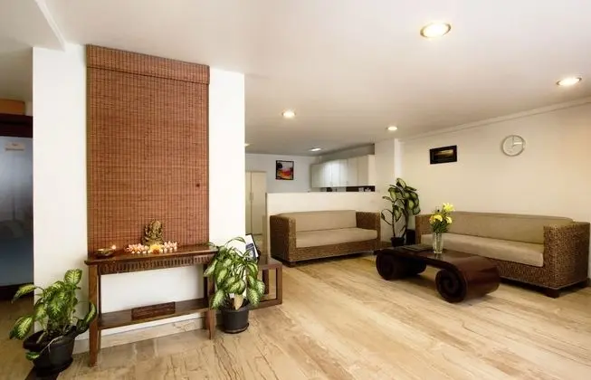Maple Suites Serviced Apartments - Lobi