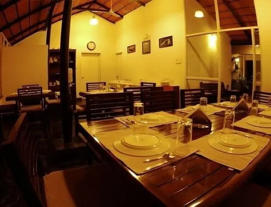 Maple Suites Serviced Apartments - Yerinde Yemek